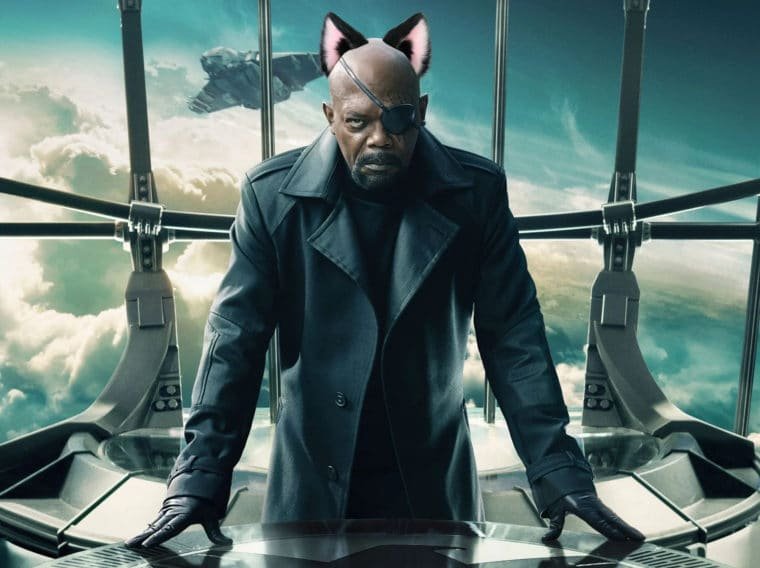 Nick Fury com orelhas de gatinho